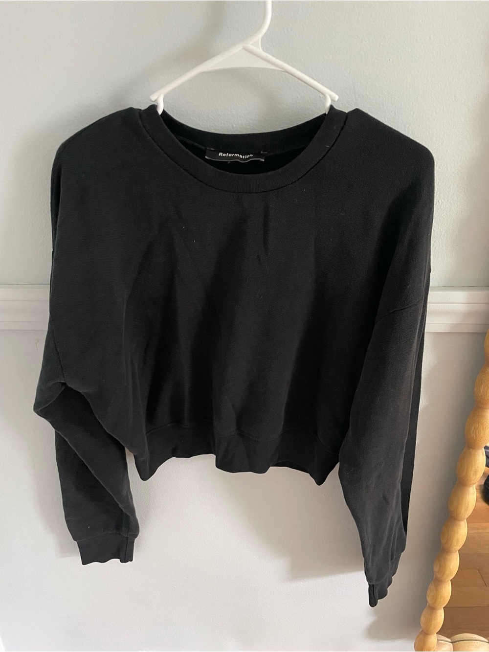 Reformation Black Cropped Pullover Sweatshirt